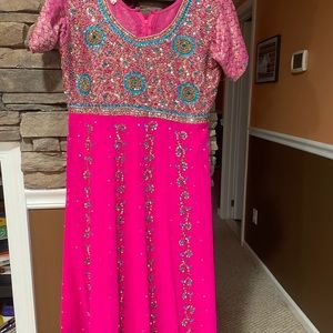 Indian dress top with matching pants and scarf